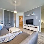 - Haus A, App 0a0203 *